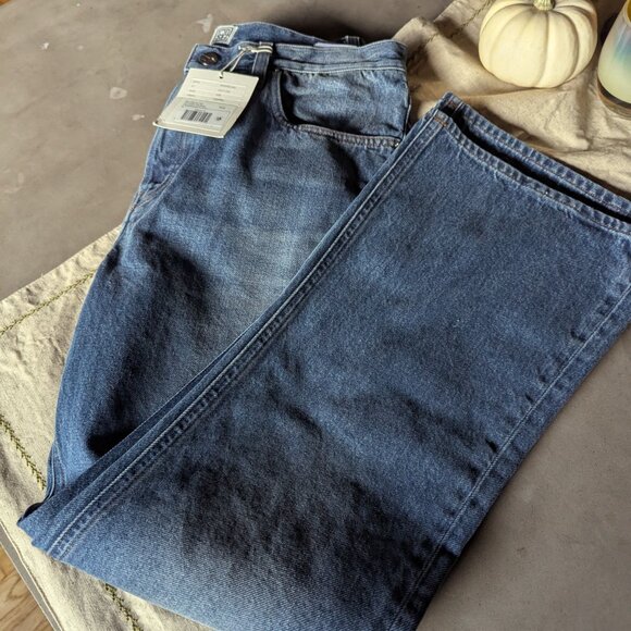 Toteme Cropped Kick Flare Jeans | 30 - Picture 5 of 16